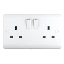  13A 2GANG SWITCHED SOCKET